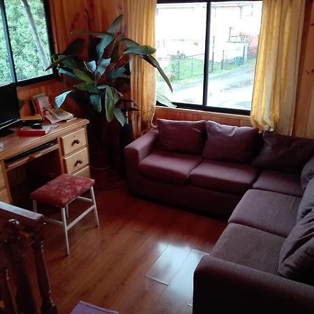 Hostal Monica Pucón Esterno foto